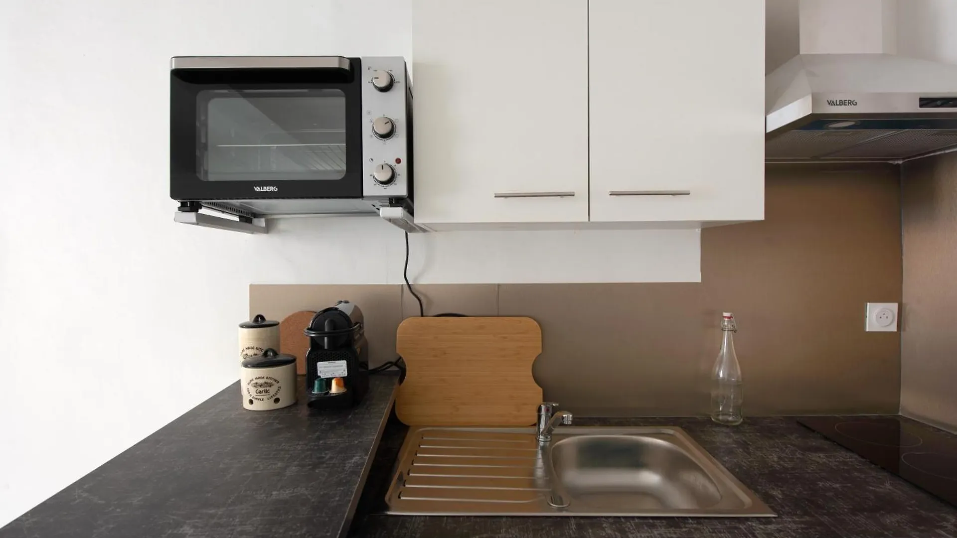 Studio Romarin La Fare-les-Oliviers France